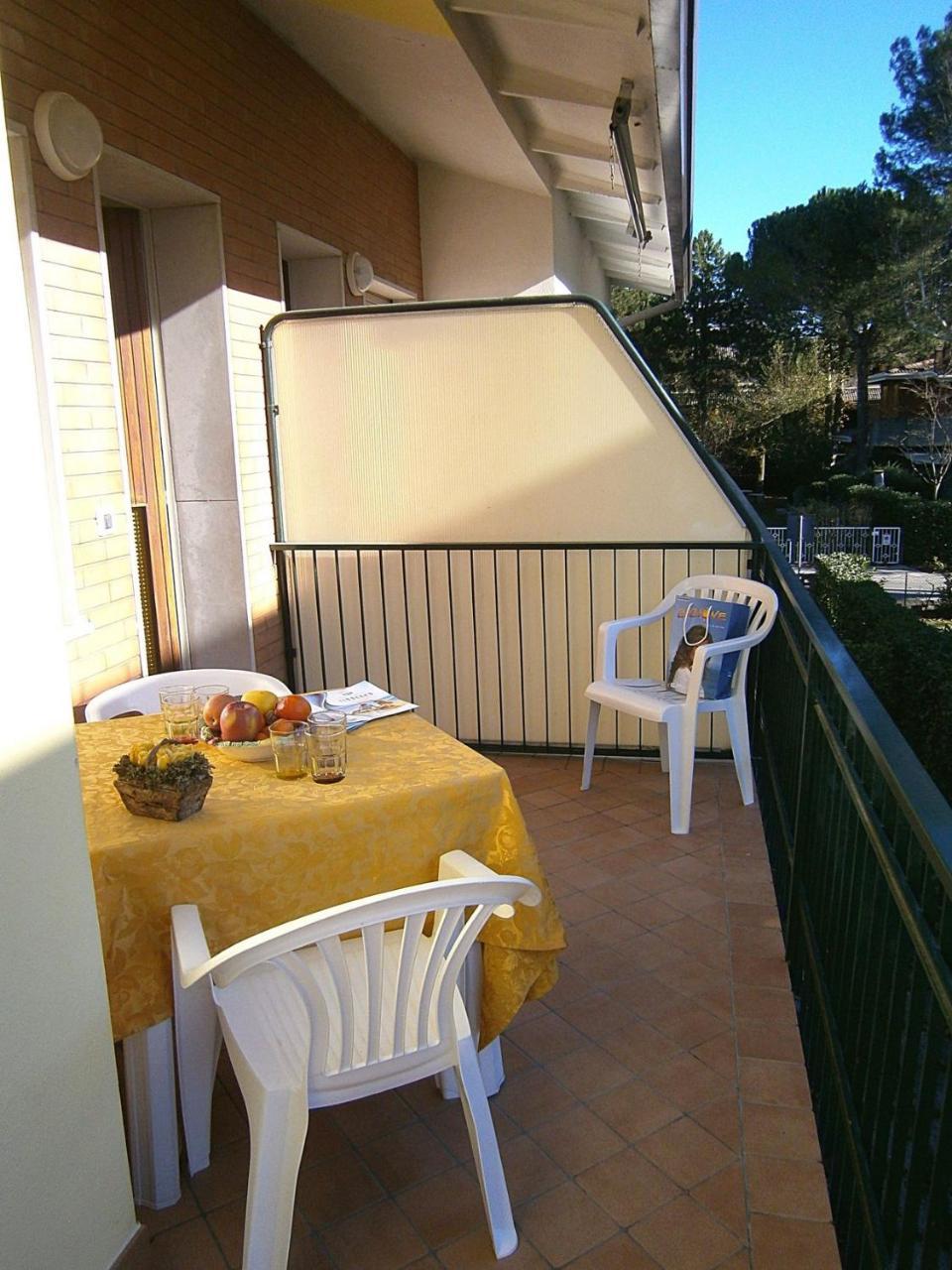 Glicini Appartement Bibione Buitenkant foto